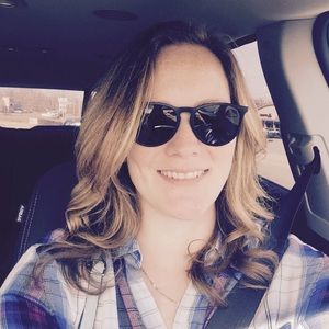 Meet your Posher, Carrie